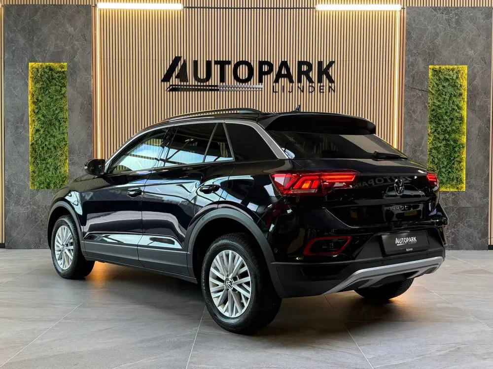 Volkswagen T-Roc 1.5 TSI Life AUTOMAAT|LED|DEALER ONDERHOUDE uit 2023, foto 3