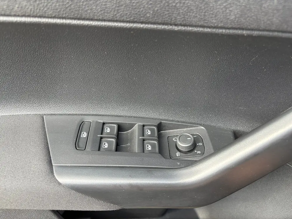 Volkswagen Polo 1.0 TSI Life LM VELGEN/ CARPLAY/ PARKEERSENS uit 2021, foto 9