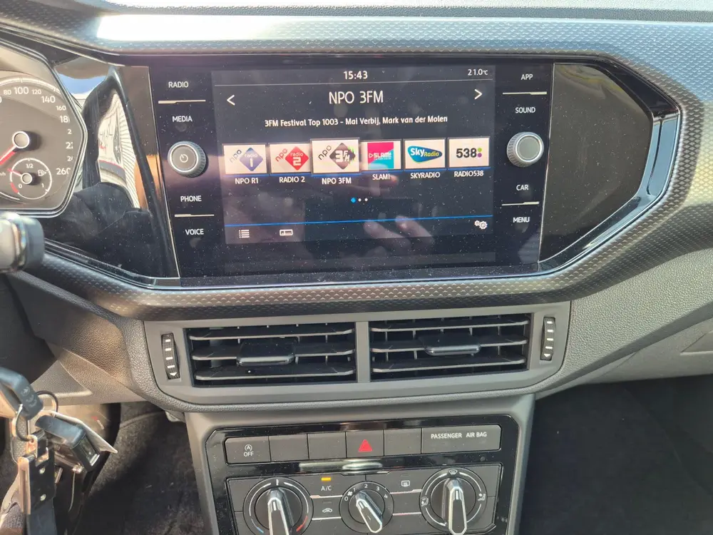 Volkswagen T-Cross 1.0 TSI Life 70Kw / 95Pk uit 2020, foto 11