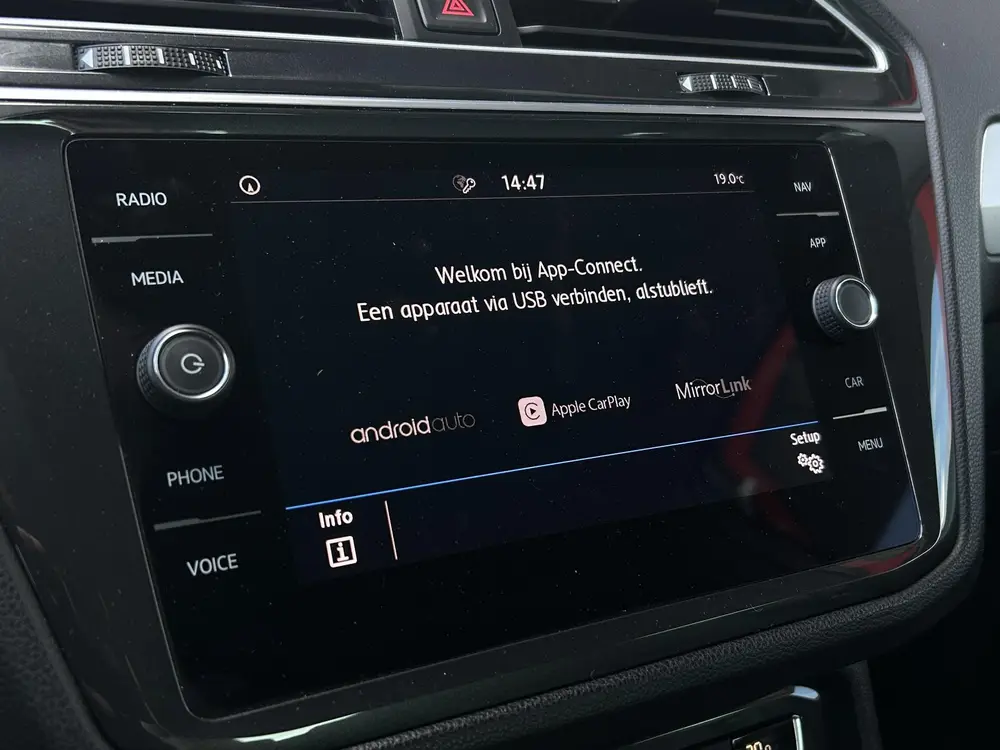 Volkswagen Tiguan 1.5 TSI R-Line | Trekhaak | Adaptieve Crui uit 2019, foto 10