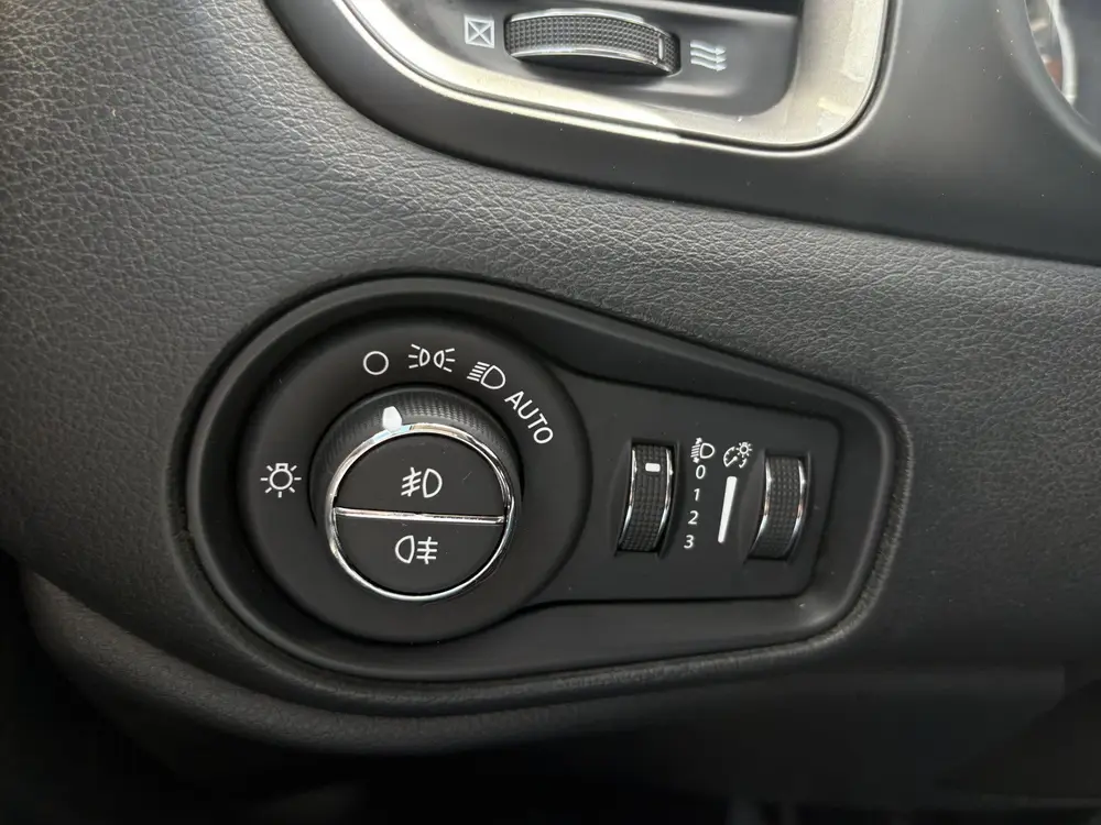 Jeep Renegade 1.3T 4WD Automaat Limited Airco Cr-control Car uit 2019, foto 16