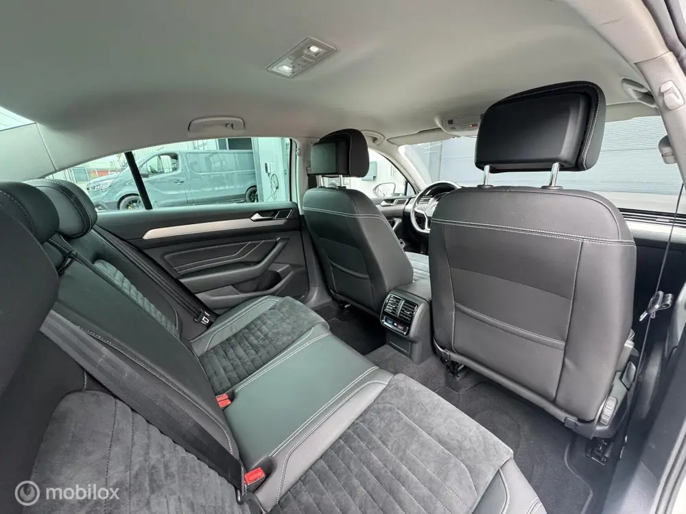 Volkswagen Passat 1.5 TSI Elegance Business R | DSG | Ergo | uit 2019, foto 15