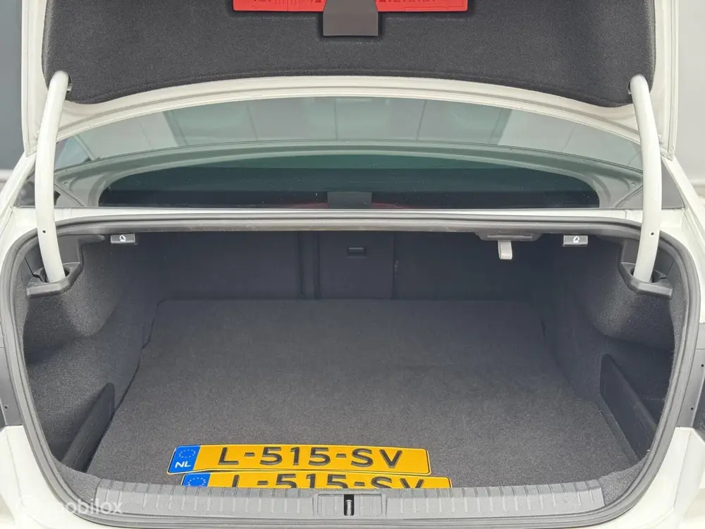Volkswagen Passat 1.5 TSI Elegance Business R | DSG | Ergo | uit 2019, foto 16