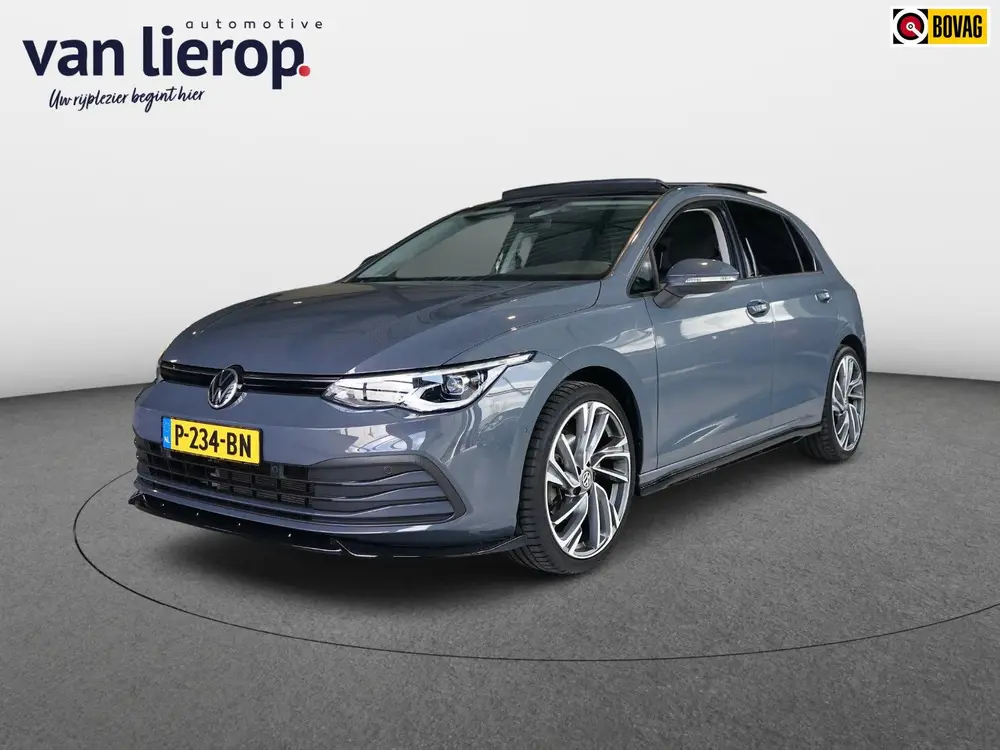Volkswagen Golf 1.5 eTSI PANO | SFEER | 19'' | IQ | CARPLAY uit 2020