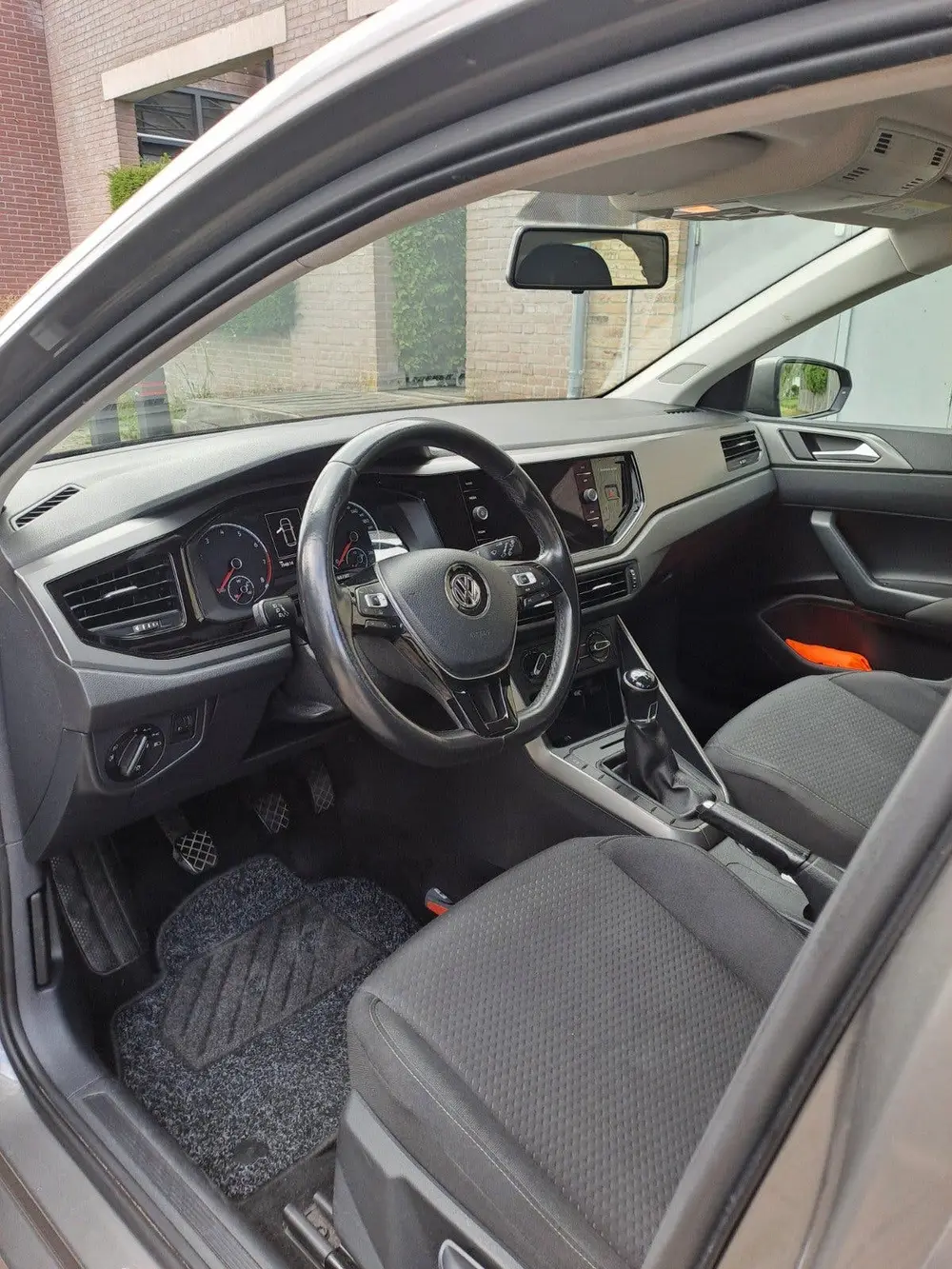 Volkswagen Polo 1.0 TSI 95pk 2019 Grijs, APK tot juli 2027 uit 2019, foto 14