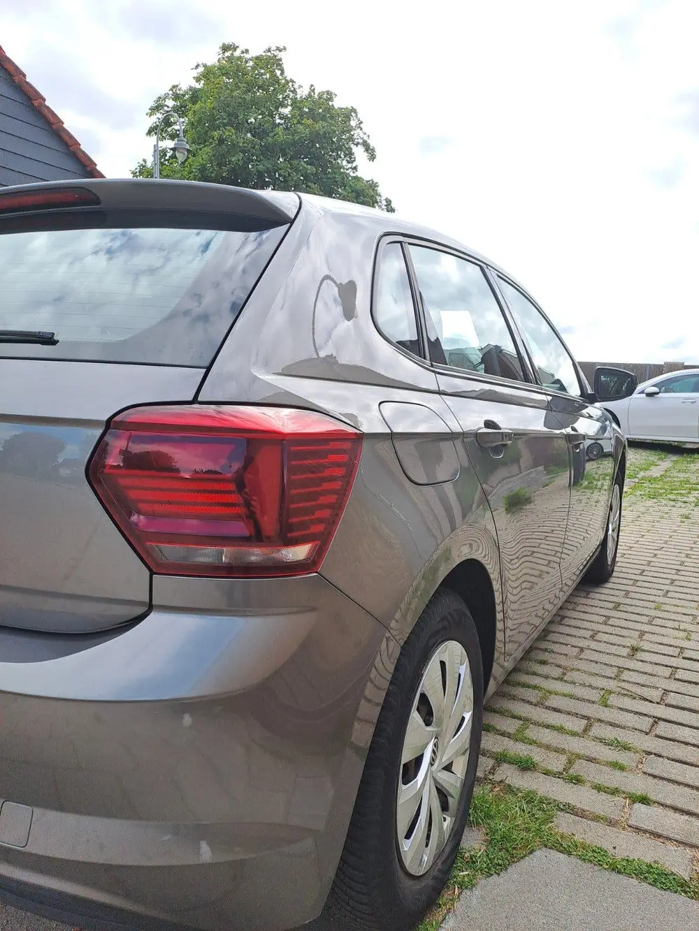 Volkswagen Polo 1.0 TSI 95pk 2019 Grijs, APK tot juli 2027 uit 2019, foto 2