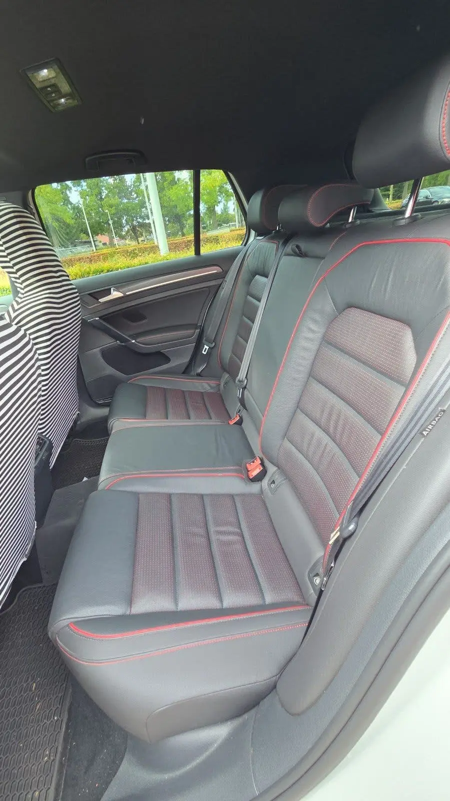 Volkswagen Golf VII Golf 2.0 TSI 245pk Performance uit 2019, foto 14