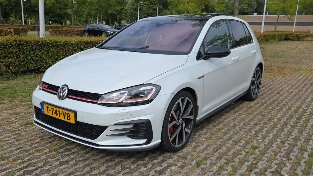 Volkswagen Golf VII Golf 2.0 TSI 245pk Performance uit 2019, foto 3
