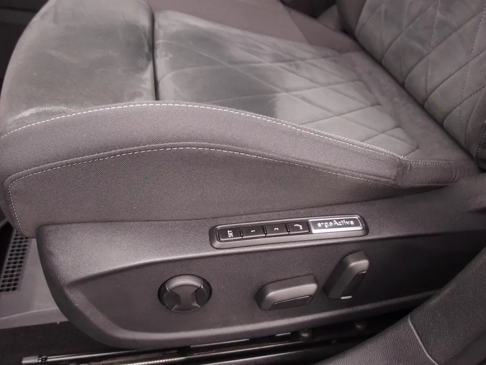 Volkswagen Golf Variant 1.5 eTSI Life Business AUTOMAAT / TR uit 2022, foto 9