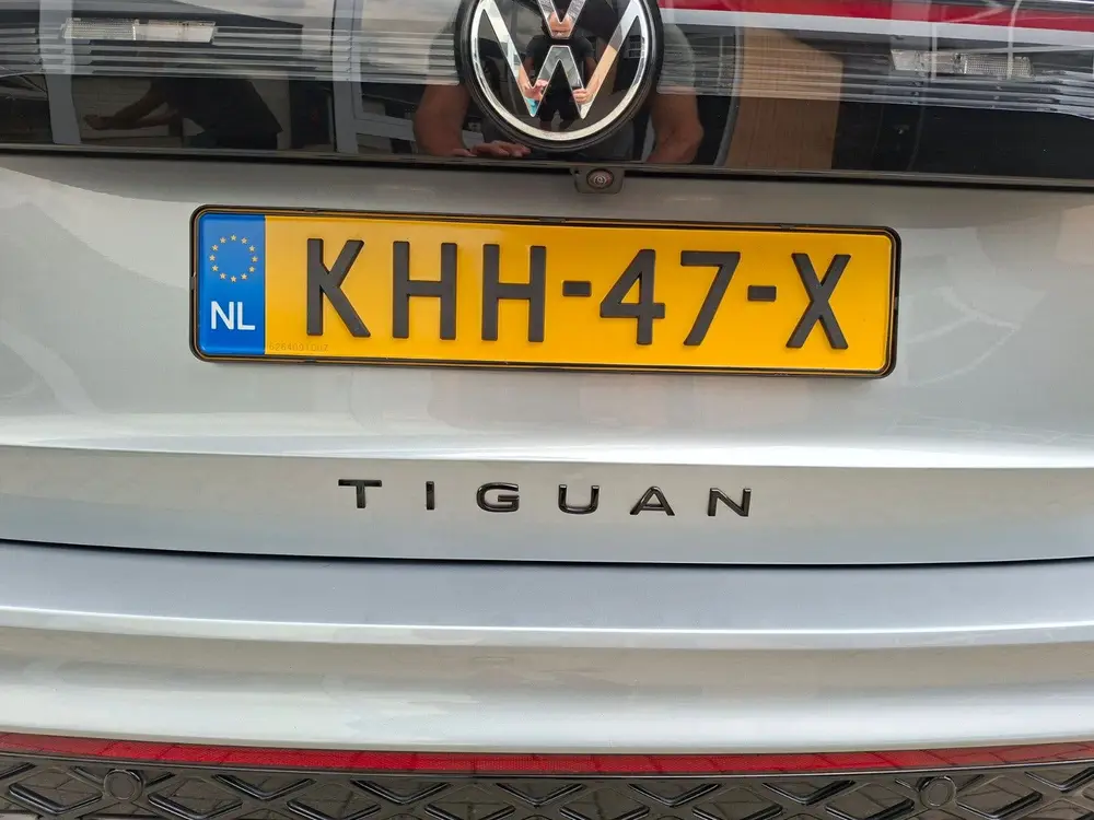 Volkswagen Tiguan 1.5 Etsi R-Line Dsg-7 Pano IQ Trekhaak 36 uit 2025, foto 18