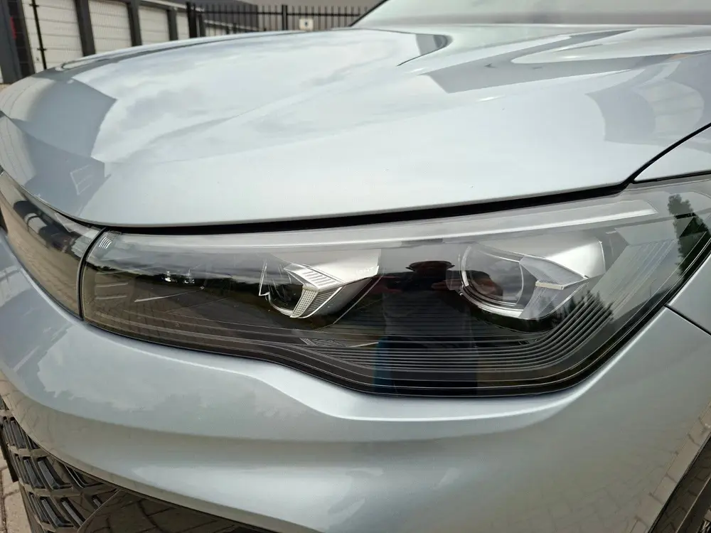 Volkswagen Tiguan 1.5 Etsi R-Line Dsg-7 Pano IQ Trekhaak 36 uit 2025, foto 19