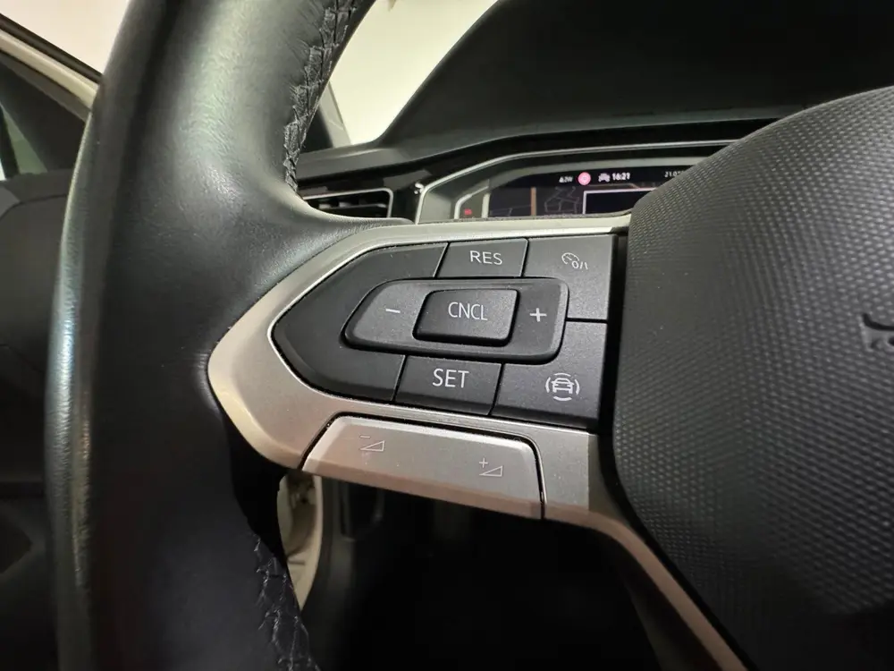 Volkswagen Taigo 1.0 TSI R-Line Pano|Lane Assist|Camera|Stoe uit 2022, foto 8