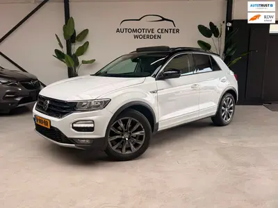 Volkswagen T-Roc 1.5 TSI DSG R-LINE 150PK PANO|SIDE ASSIST|B uit 2019