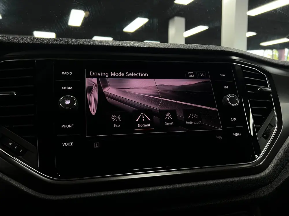 Volkswagen T-Roc 1.5 TSI Elek.koffer|Camera | Virtual | Pano uit 2019, foto 19