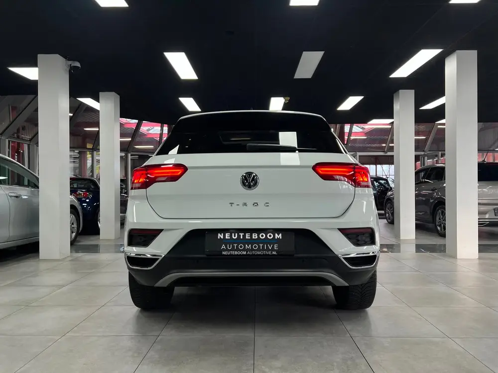 Volkswagen T-Roc 1.5 TSI Elek.koffer|Camera | Virtual | Pano uit 2019, foto 3