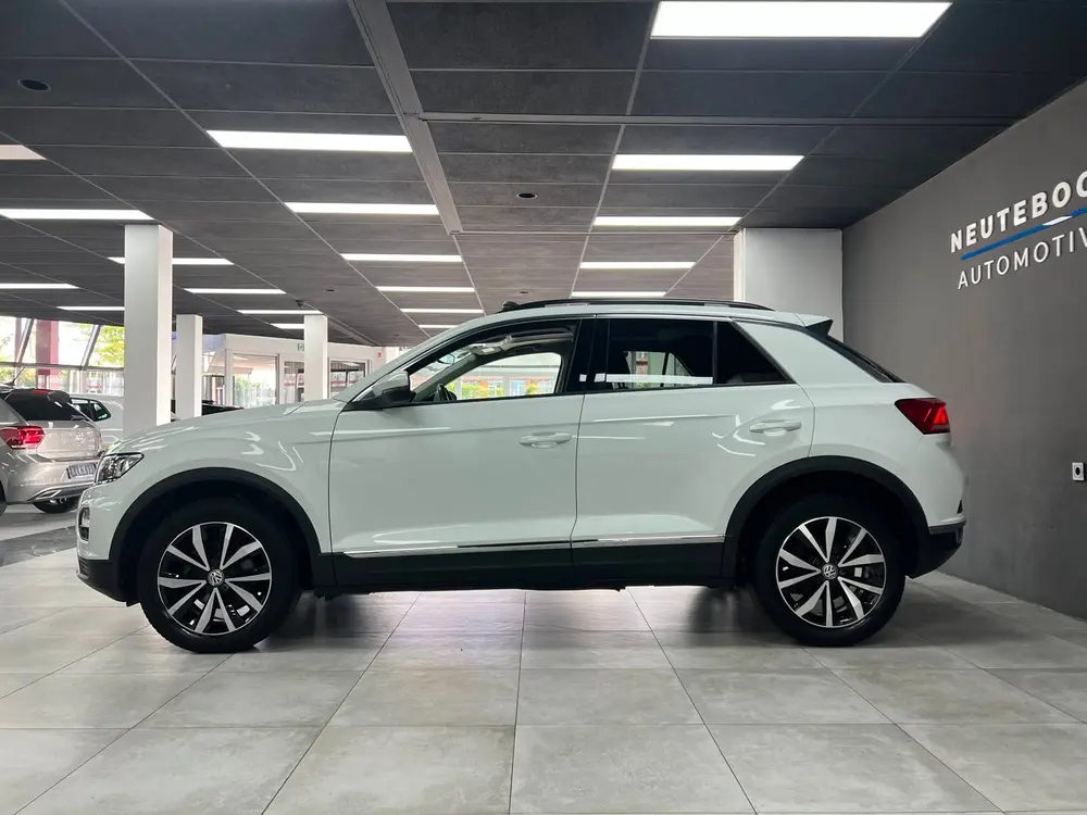 Volkswagen T-Roc 1.5 TSI Elek.koffer|Camera | Virtual | Pano uit 2019, foto 6