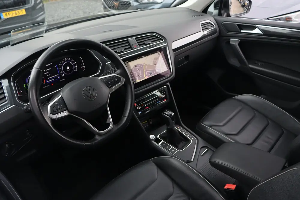 Volkswagen Tiguan 1.4 TSI eHybrid Active | Leder | Memory | uit 2022, foto 10
