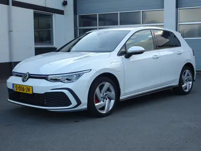 Volkswagen Golf 1.4 eHybrid GTE Automatische airco, navigati uit 2023