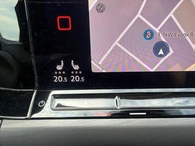 Volkswagen Golf 2.0 TSI Automaat Carplay Navi Camera Stoelve uit 2022, foto 9