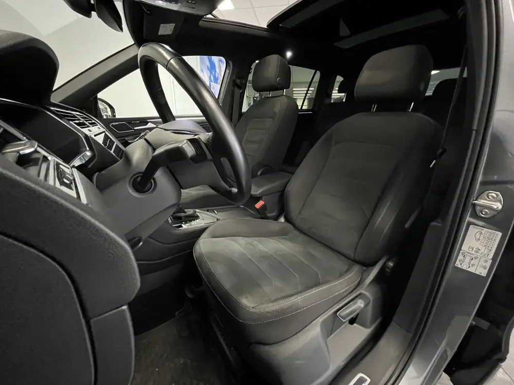 Volkswagen Tiguan Allspace 1.5 TSI R-line Black Style | PANO uit 2021, foto 7