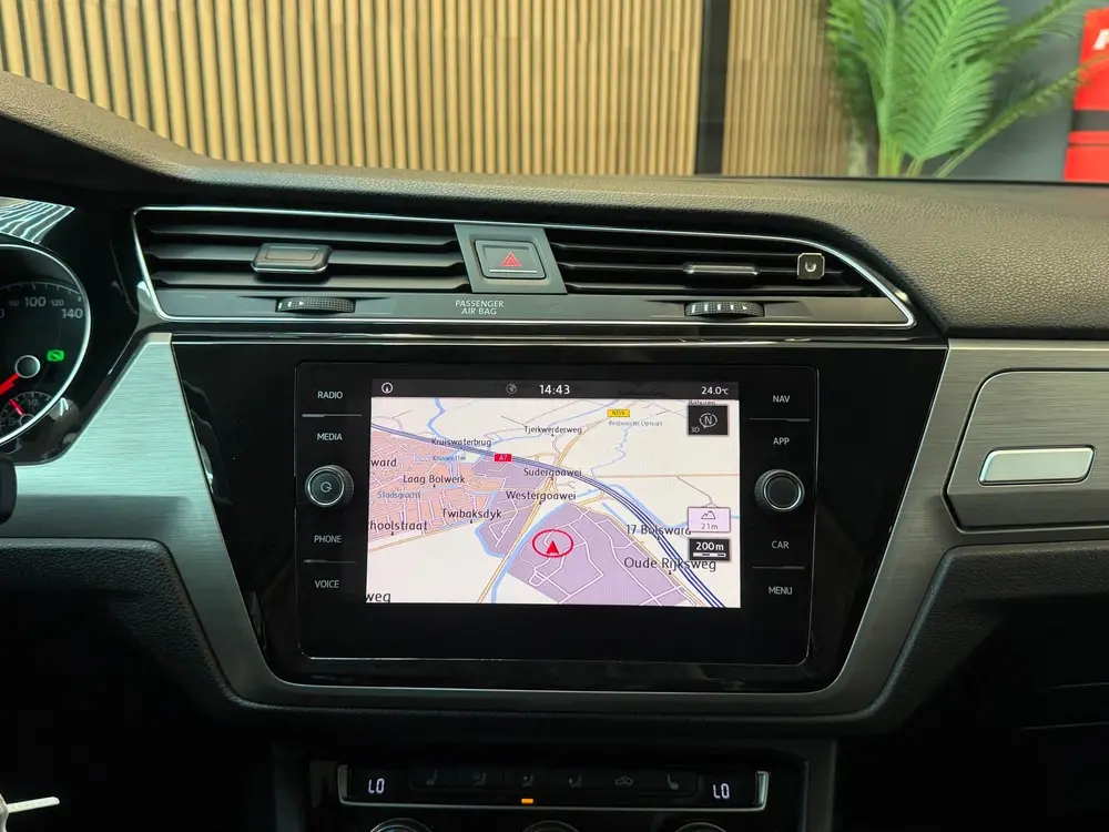 Volkswagen Touran 1.5 TSI Business CAMERA|AUTOMAAT|ADAPT CRU uit 2019, foto 17