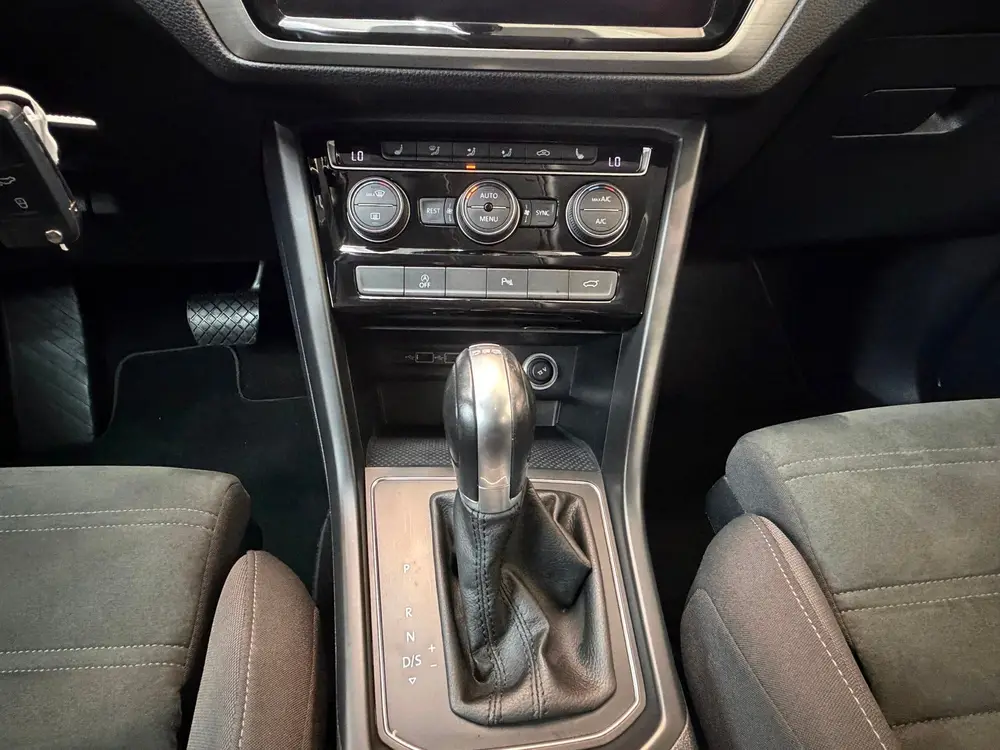 Volkswagen Touran 1.5 TSI Business CAMERA|AUTOMAAT|ADAPT CRU uit 2019, foto 18