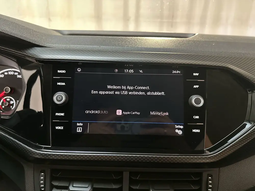 Volkswagen T-Cross 1.0 TSI Life Navigatie DAB+ App-Connect C uit 2019, foto 15