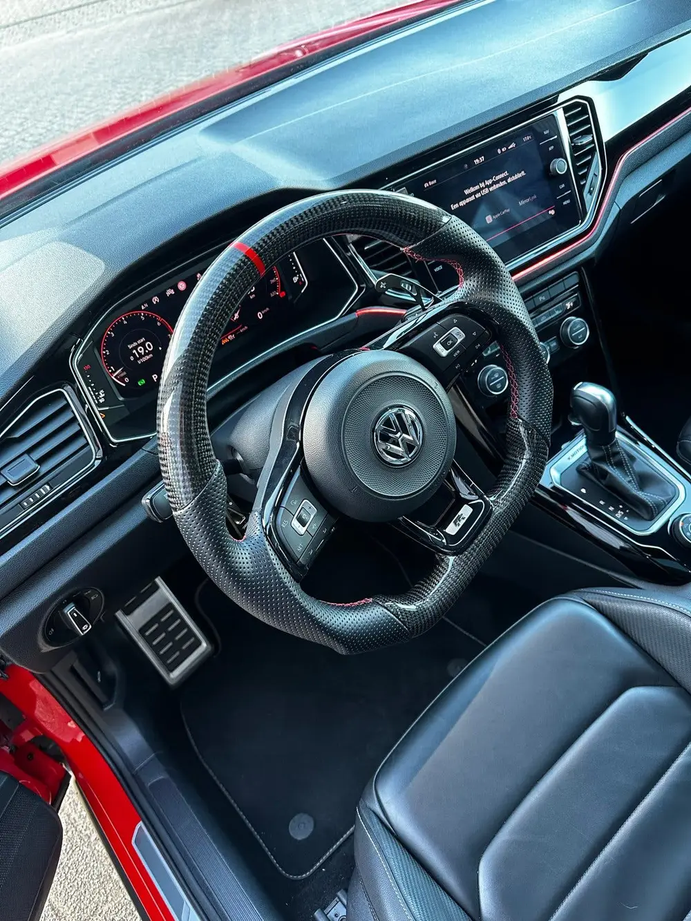 Volkswagen T-Roc 2.0 TSI 300pk 4Motion 7-DSG NAP Akra pano uit 2019, foto 7