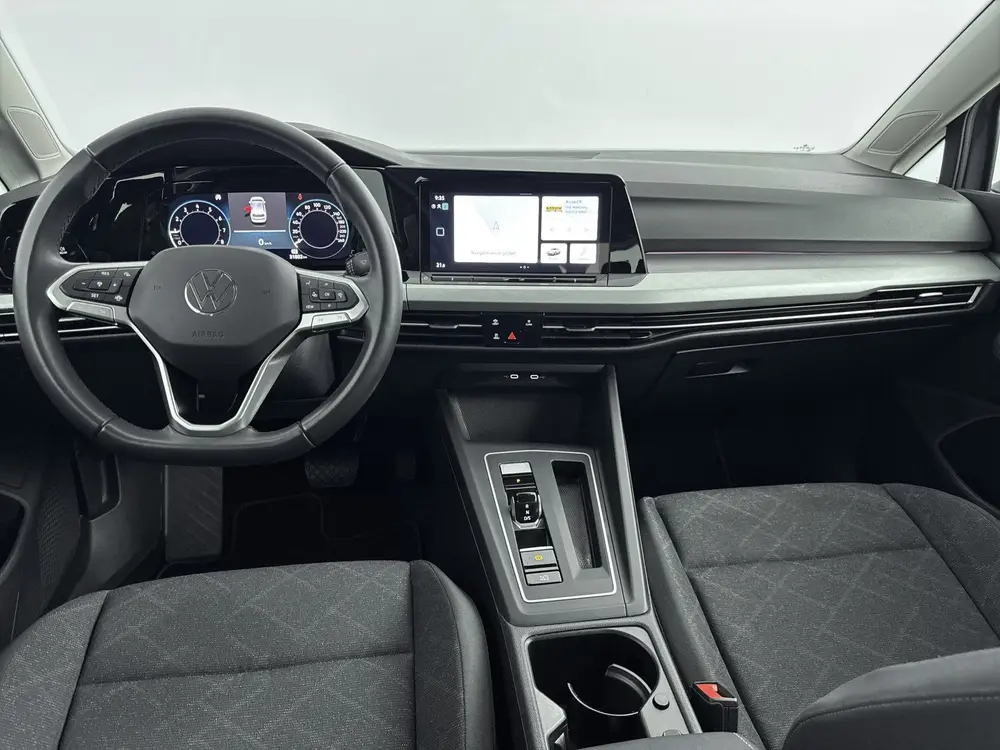 Volkswagen Golf 1.5 eTSI Active // APPLE CARPLAY // PDC V+ uit 2023, foto 3