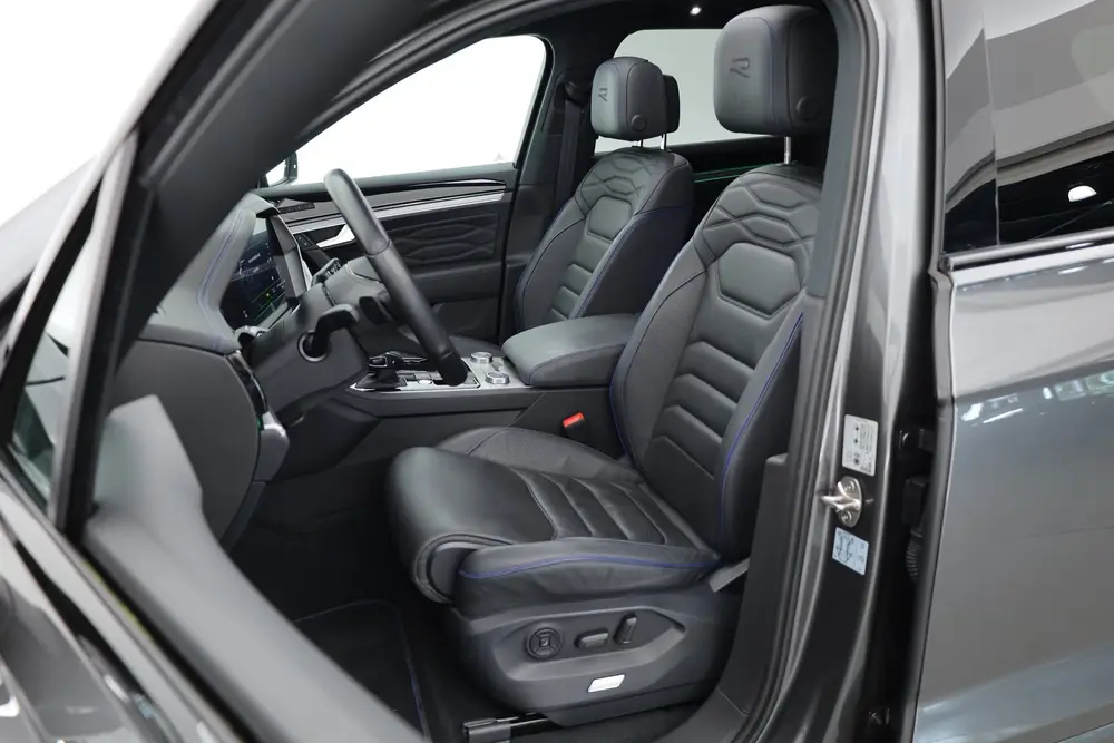 Volkswagen Touareg 3.0 TSI 462pk eHybrid 4MOTION R | Rijklaa uit 2024, foto 3