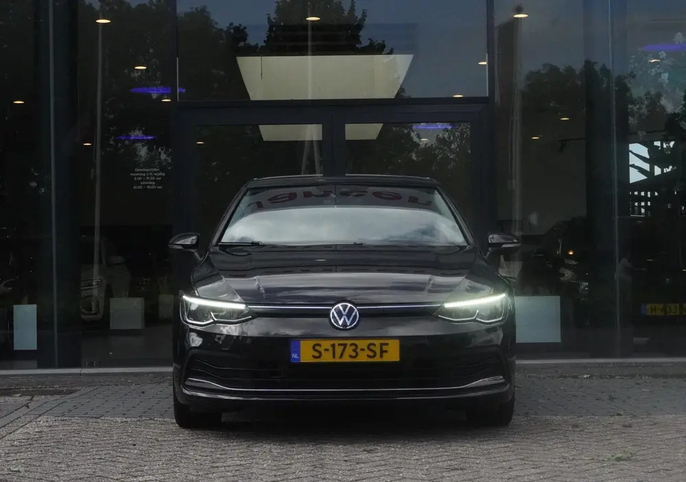 Volkswagen Golf 1.5 eTSI Style | CARPLAY | ACC | PARKEERHULP uit 2021, foto 3