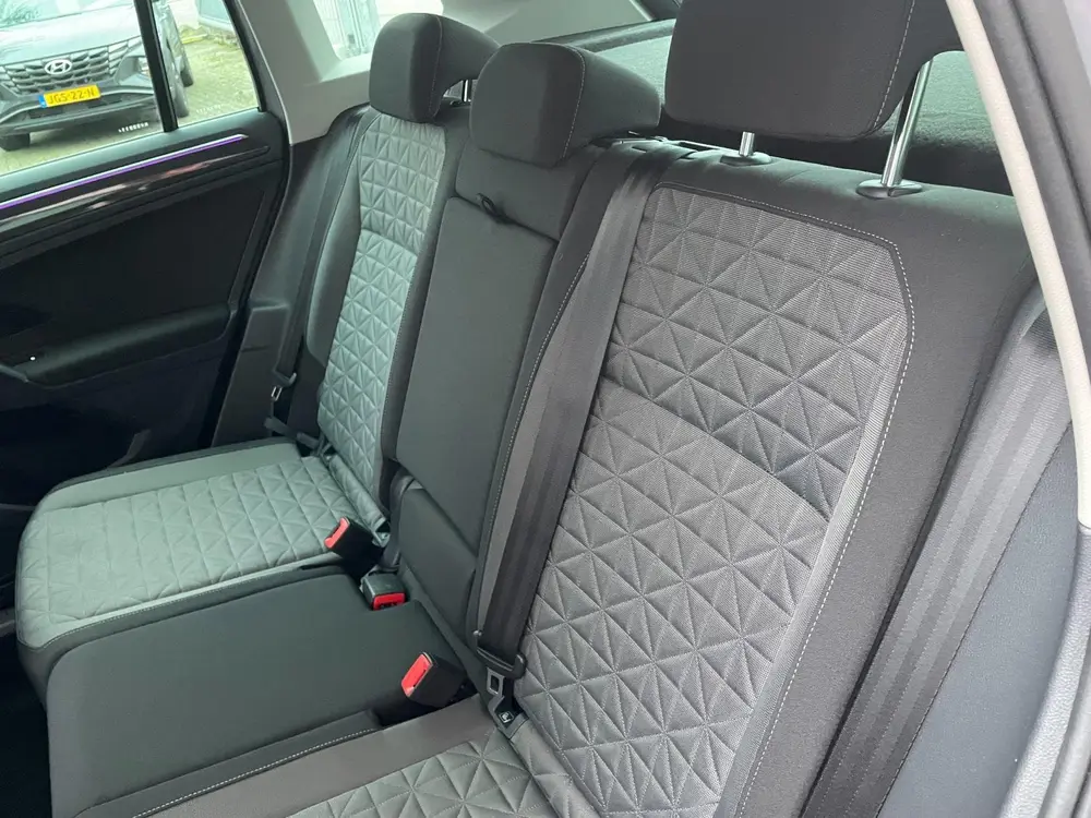 Volkswagen Tiguan 1.5 TSI Life / Carplay / Add. Cruise / Cli uit 2021, foto 16