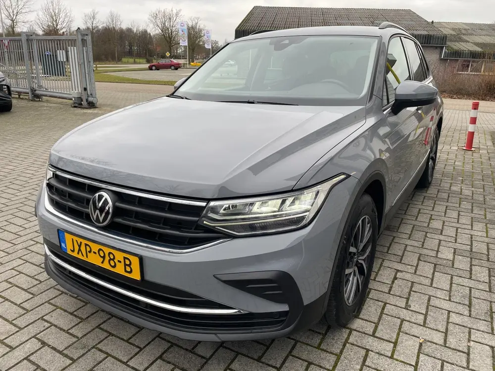 Volkswagen Tiguan 1.5 TSI Life / Carplay / Add. Cruise / Cli uit 2021, foto 4