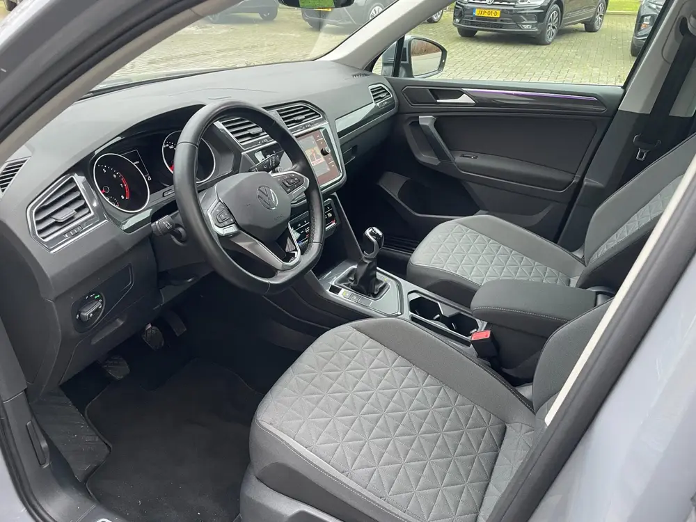 Volkswagen Tiguan 1.5 TSI Life / Carplay / Add. Cruise / Cli uit 2021, foto 5