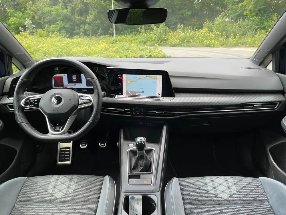 Volkswagen Golf 1.5 TSI R-Line Virtual Camra IQ Light Matrix uit 2021, foto 17