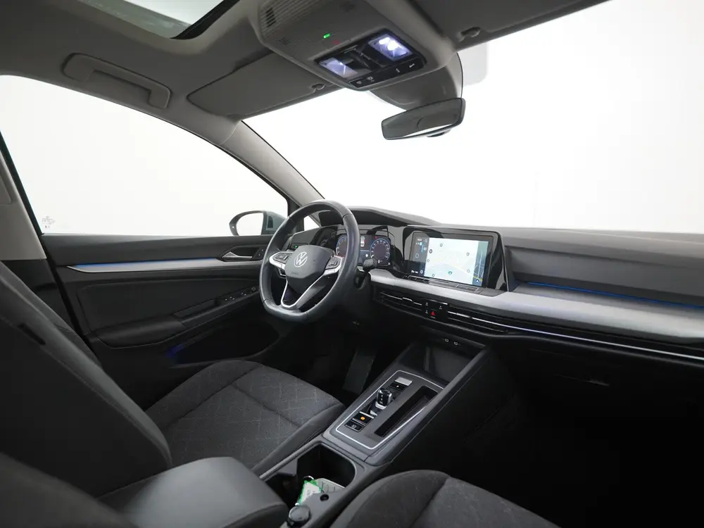 Volkswagen Golf 1.5 eTSI Life DSG | Schuifdak | Camera | Zon uit 2023, foto 2