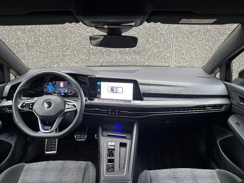 Volkswagen Golf 1.4 GTE Ehybrid 245pk DSG 2022 Zwart uit 2022, foto 9