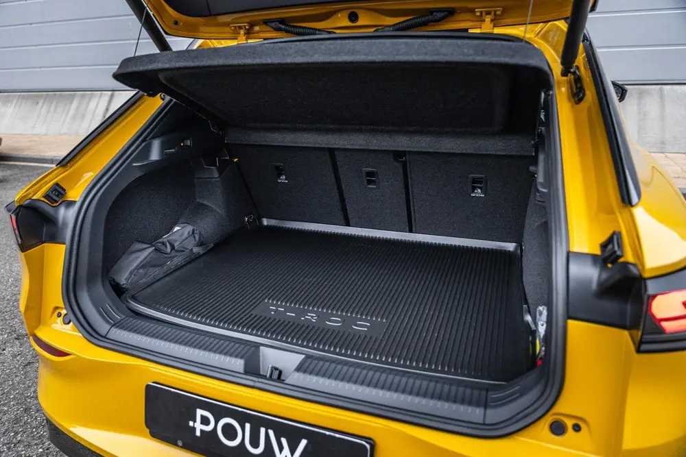 Volkswagen T-Roc 1.5 eTSI 150pk DSG R-Line First Edition | P uit 2026, foto 18