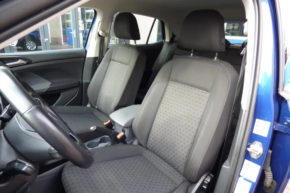 Volkswagen T-Cross 1.0 TSI Life uit 2021, foto 13