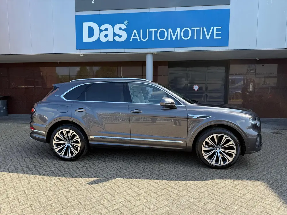 Bentley Bentayga 4.0 V8 First Edition uit 2021, foto 6