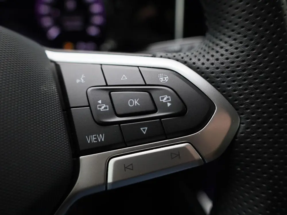 Volkswagen Golf 1.5 eTSI R-Line 150 PK | Automaat | Climate uit 2025, foto 17
