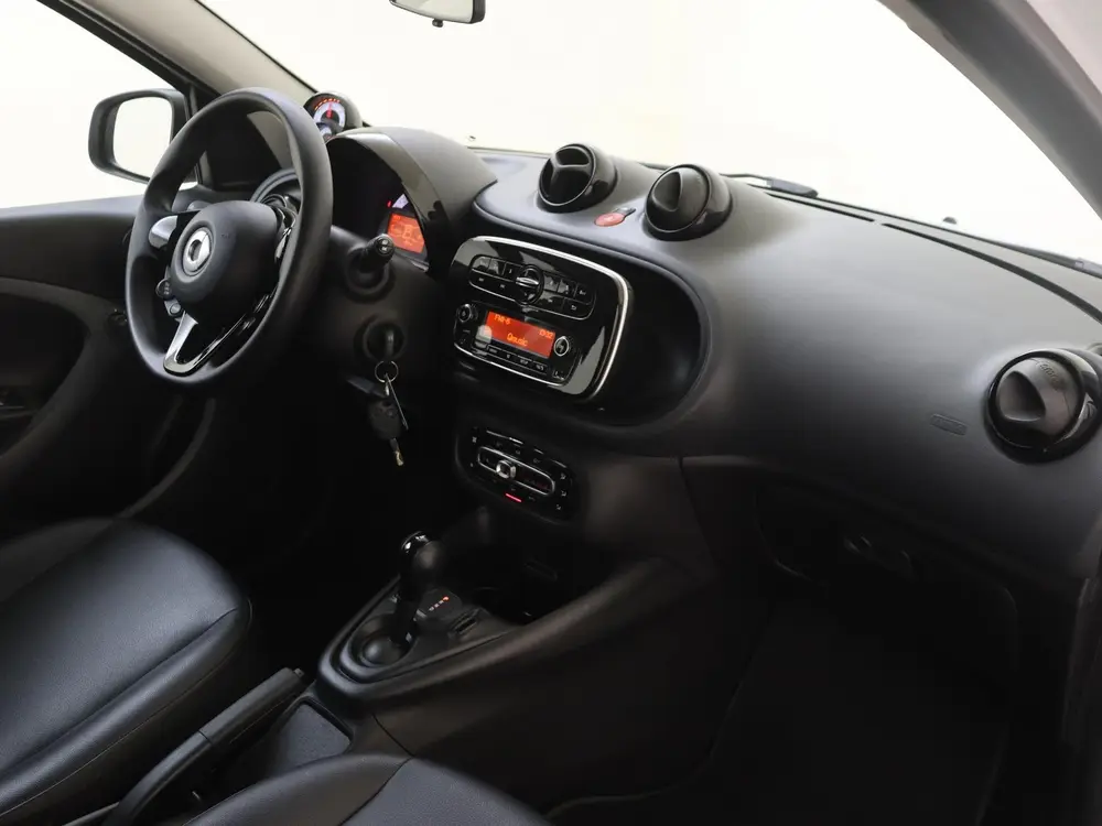 Smart Forfour EQ Essential 18 kWh uit 2022, foto 5