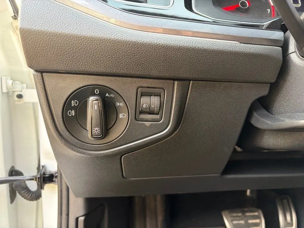 Volkswagen POLO 2.0 TSI GTI uit 2019, foto 17