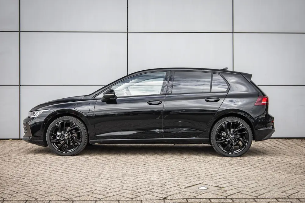 Volkswagen Golf 1.5 eHybrid 204pk Life Edition | 19" Velgen uit 2025, foto 11
