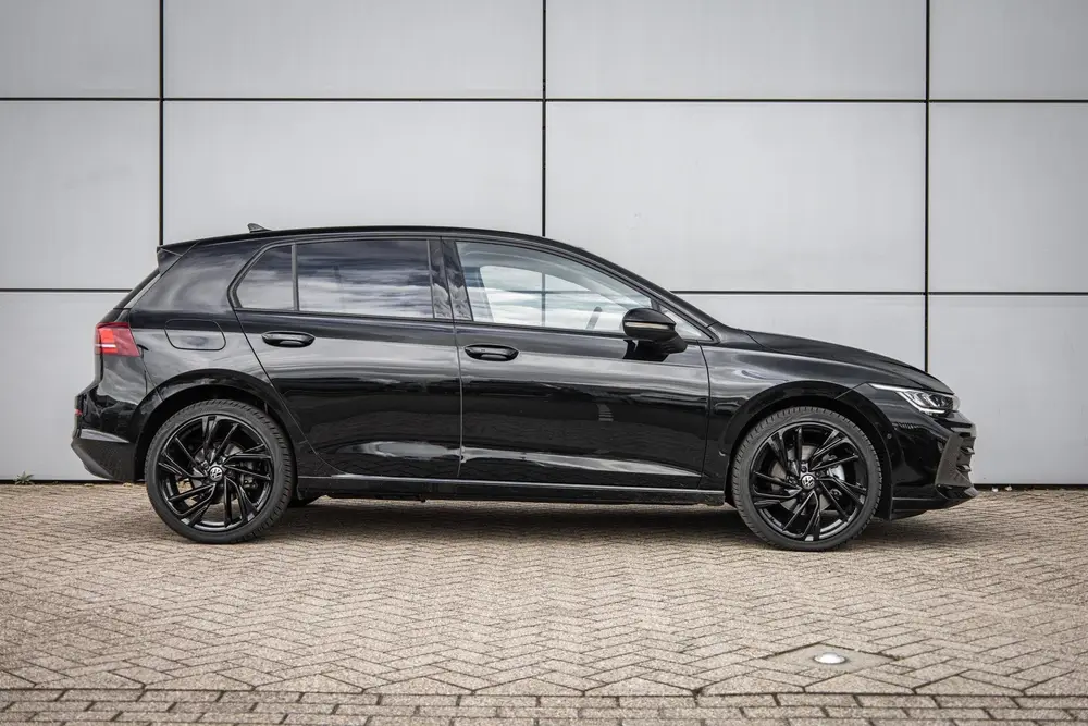 Volkswagen Golf 1.5 eHybrid 204pk Life Edition | 19" Velgen uit 2025, foto 3