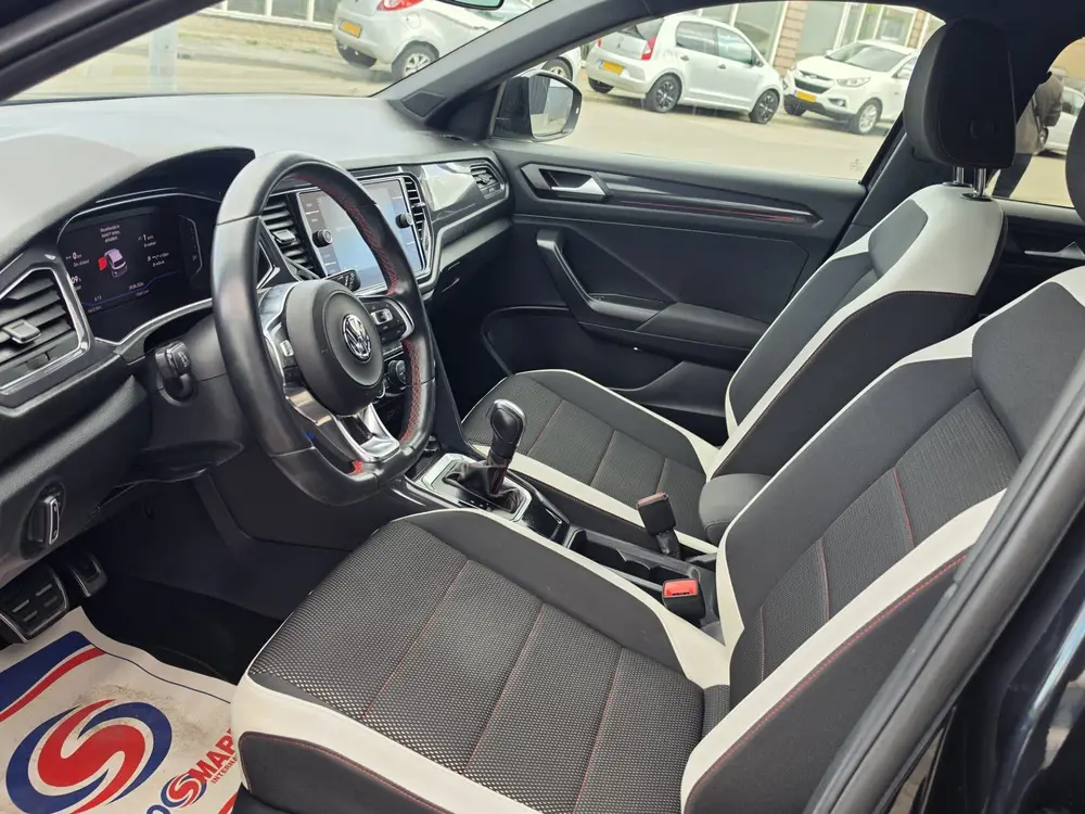 Volkswagen T-ROC 1.5 TSI Sport Business R uit 2019, foto 12