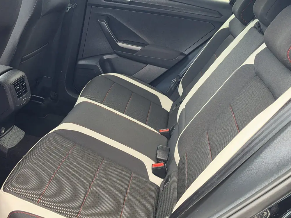 Volkswagen T-ROC 1.5 TSI Sport Business R uit 2019, foto 16