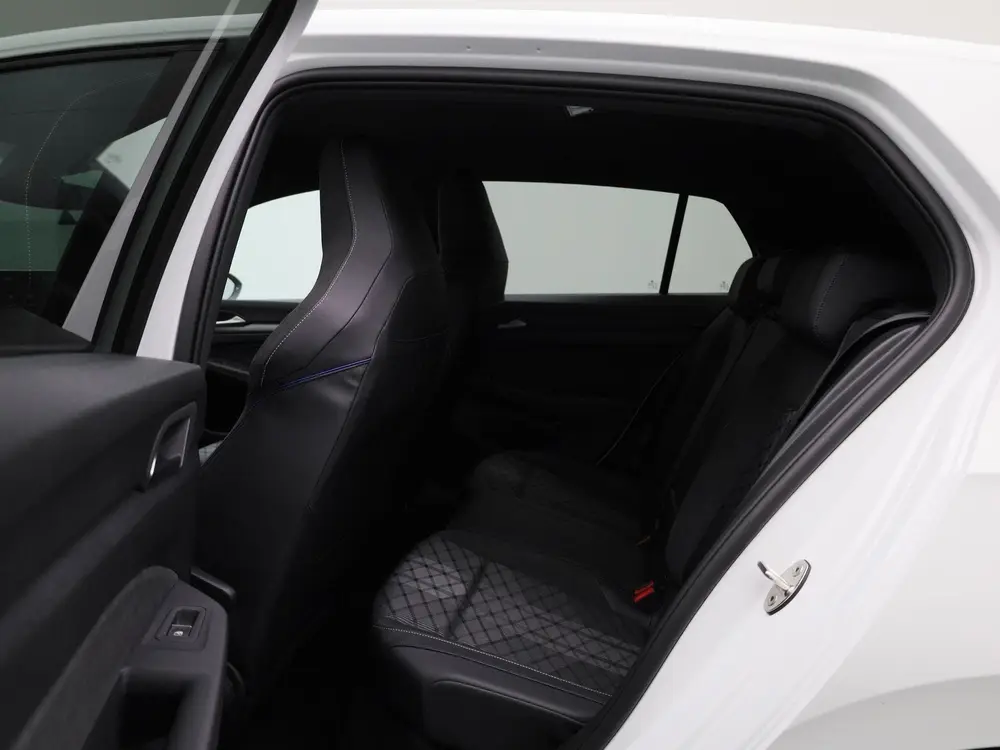 Volkswagen Golf 1.5 eTSI R-Line Edition | 150 PK | Automaat uit 2025, foto 10