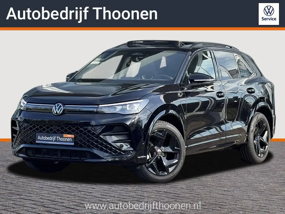 Volkswagen Tiguan 1.5 eTSI R-Line Edition | 360 camera | M uit 2024