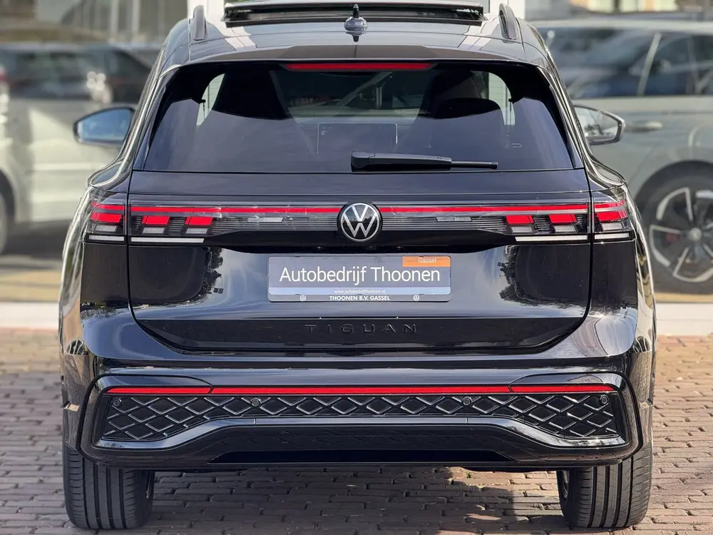 Volkswagen Tiguan 1.5 eTSI R-Line Edition | 360 camera | M uit 2024, foto 3